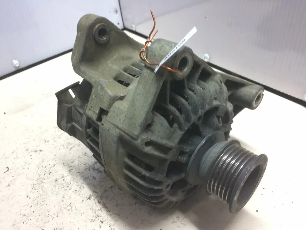 Генератор бмв е34. Генератор бмв е36. генератор bmw e34 1990 года. bmw генератор 34.
