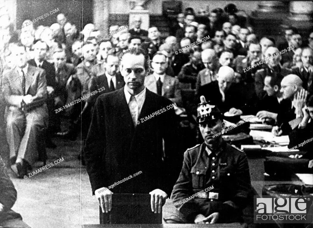 Михаэль фон дер шуленбург. Граф фон шуленбург. граф фон шуленбург дочь. граф шуленбург и сталин. граф фон шуленбург википедия.