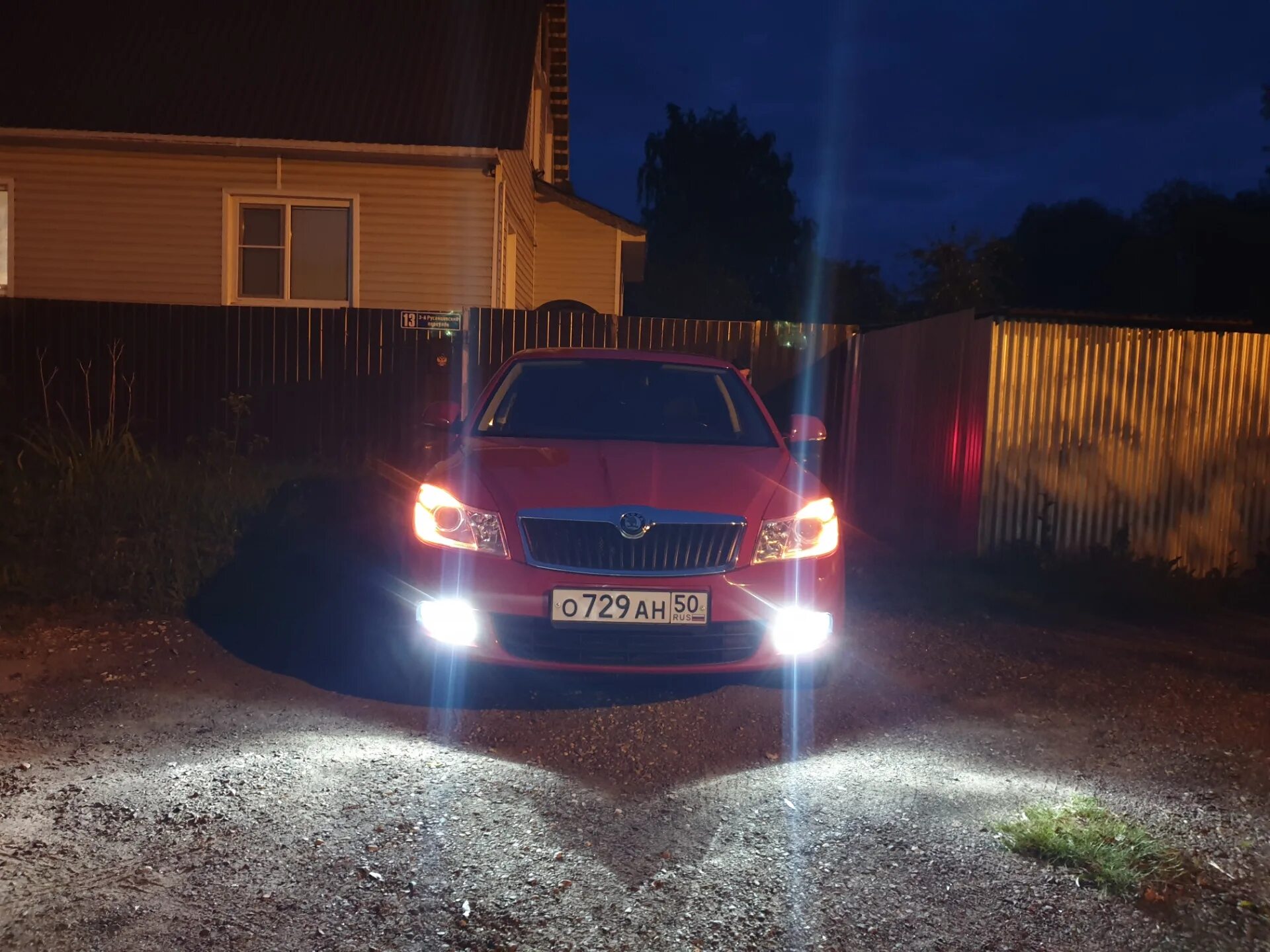 Дальний свет шкода а5. Led ПТФ Skoda Octavia a5.