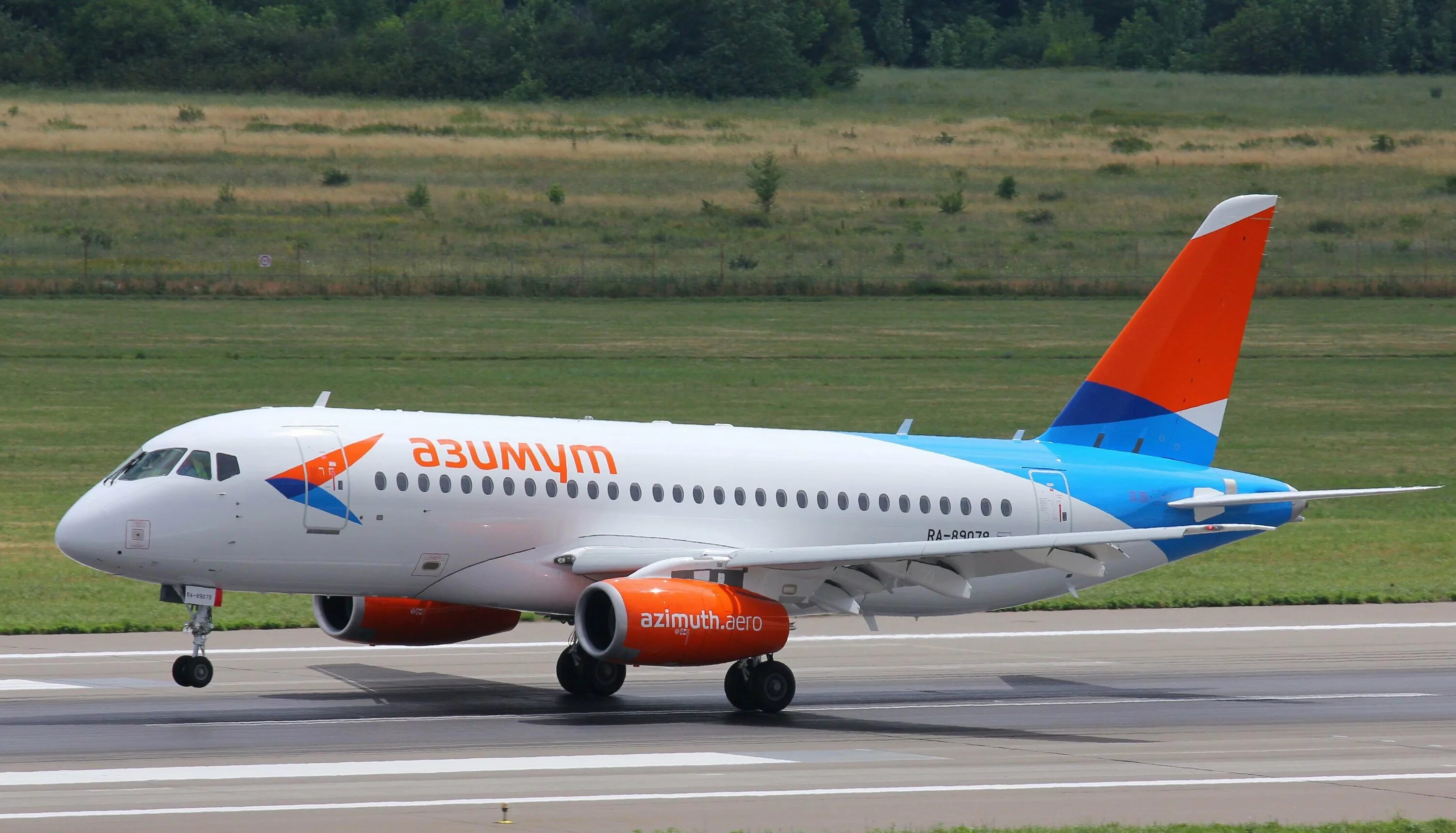Ssj азимут. Ssj-100 самолет азимут. sukhoi superjet 100 азимут. суперджет 100 самолет азимут. ssj 100 azimuth.