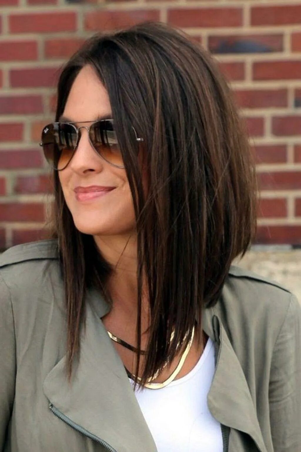 Удлиненное боб каре средней. Стрижка lob long-bob. удлинённое каре. лонг боб стрижка. прическа лонг боб.
