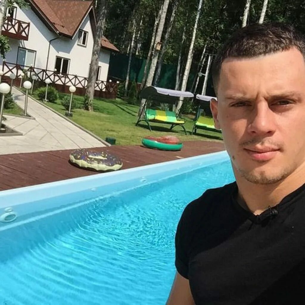 участники дома 2 мужчины. мужик из дома 2. участник саймон дом 2.