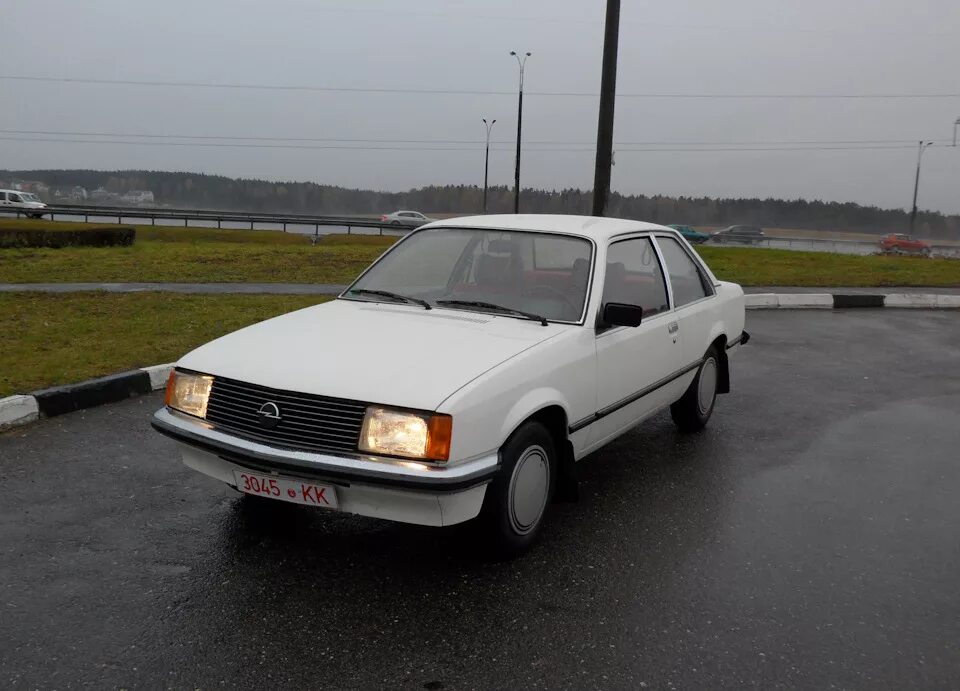 Опель рекорд купить. Opel Rekord 1978. Опель рекорд 1978. Opel Rekord e1. Опель рекорд 1.9.