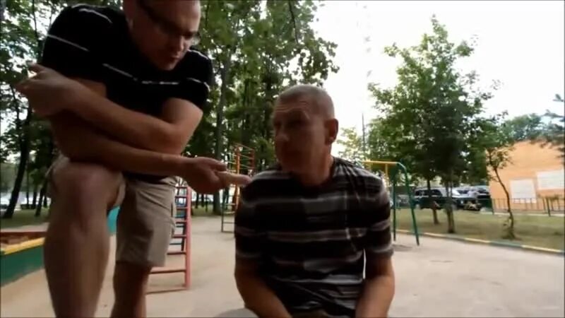 Тесак ловит голубцов. Тесак оккупай педофиляй. максим марцинкевич оккупай педофиляй. максим тесак оккупай педофиляй. тесак марцинкевич оккупай.