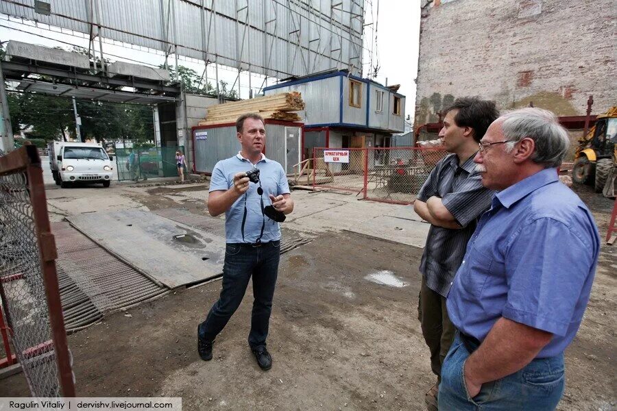 Кабец первоуральск мэр. Сергей собянин 2022. Сообщить мэр. Сообщить мэр. Мэр москвы фото.