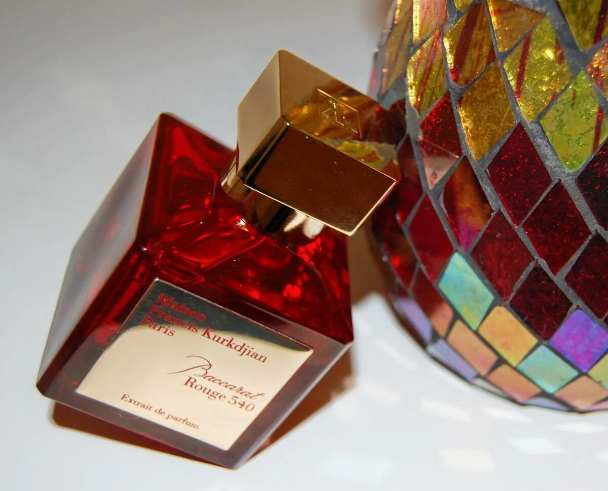 Баккара руж фрагрантика. Baccarat rouge 540. духи baccarat rouge 540 extrait. баккара руж 540 фрагрантика. baccarat 540 extrait de parfum фрагрантика maison francis kurkdjian.