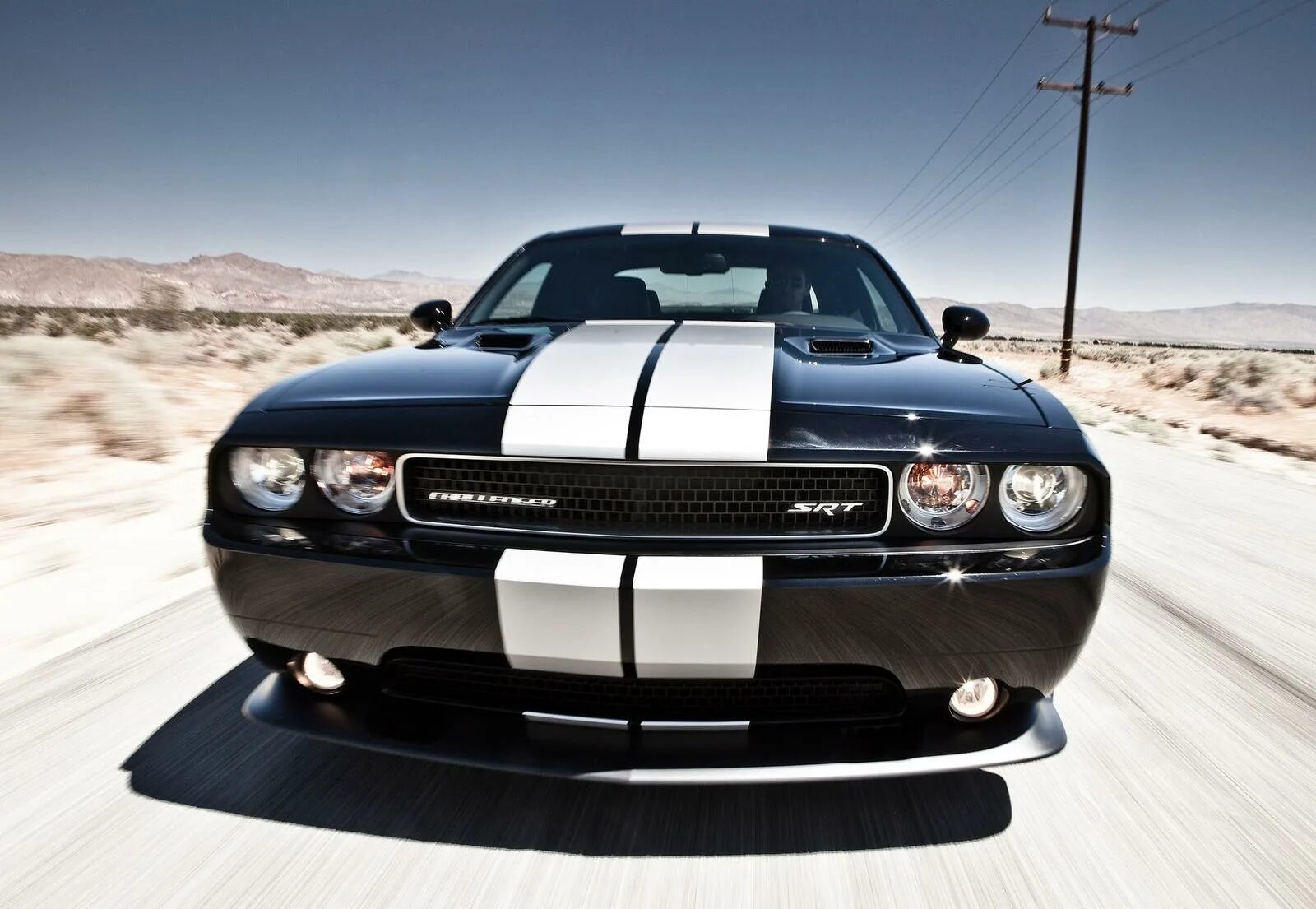 Машина додж челленджер. Dodge Challenger srt8 392. Dodge Challenger srt8. Додж Челленджер СРТ 8. Dodge Challenger Challenger srt8.