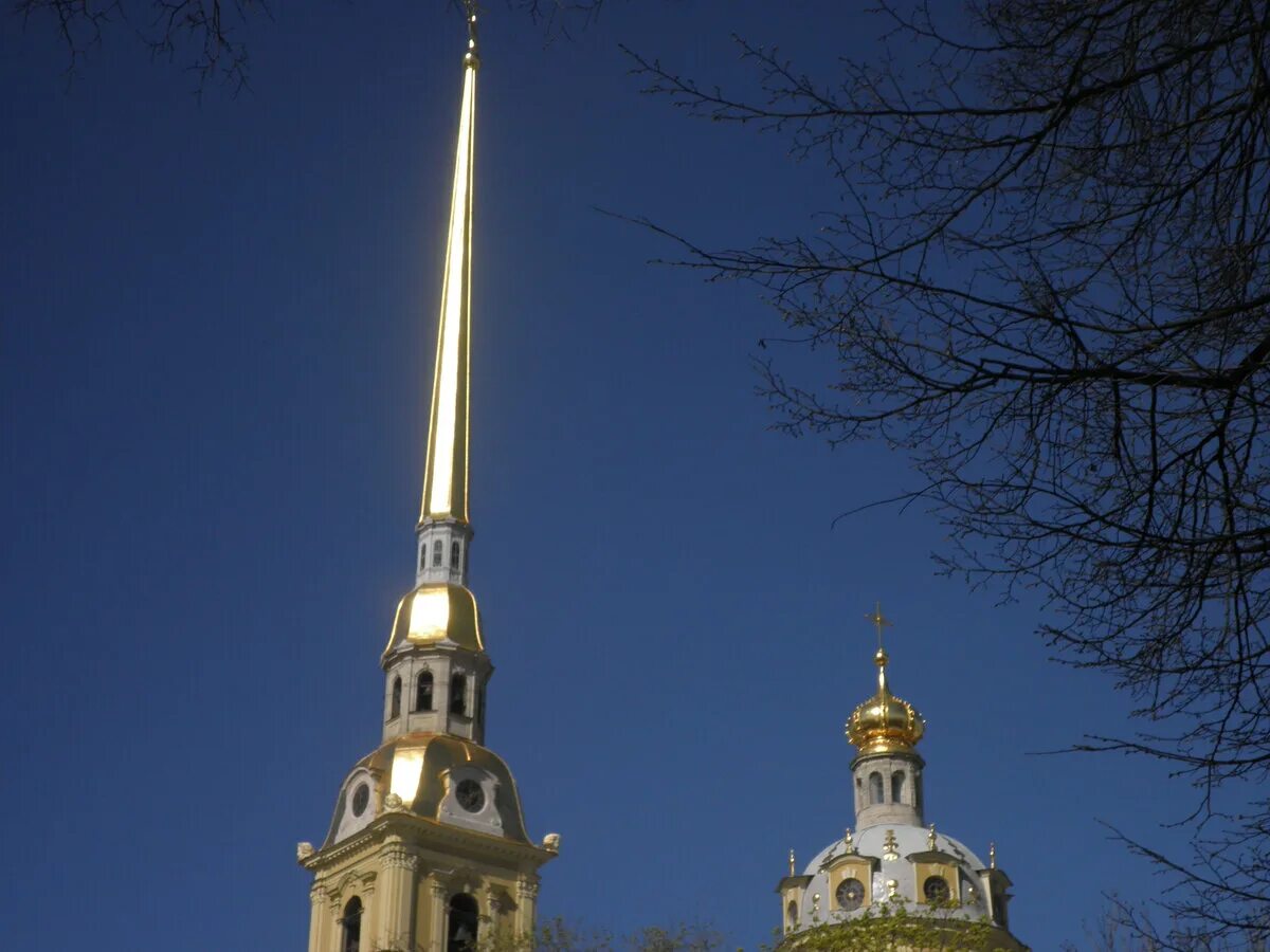 Шпиль в петербурге. Шпиль Петропавловской крепости в Санкт-Петербурге. СПБ шпиль Петропавловской крепости. Шпиль Петропавловского собора в Петербурге.