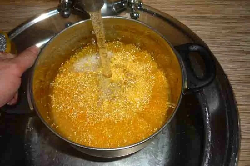 Как сварить молочную кукурузную кашу