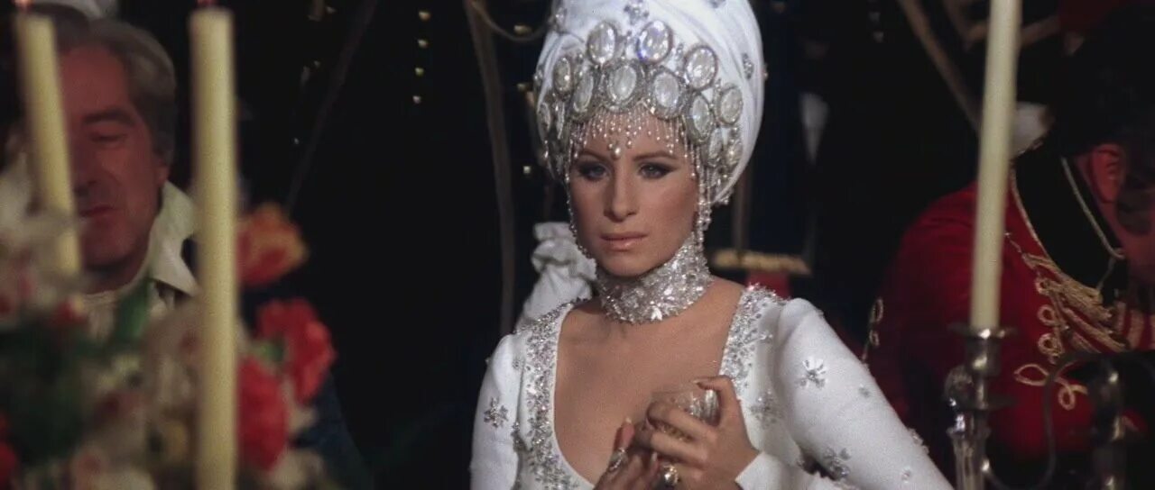 в ясный день фильм 2005. халат из фильма с барбарой стрейзанд. в ясный день увидишь вечность фильм фото. фильм в ясный день увидишь вечность. барбара стрейзанд фильм психолог.