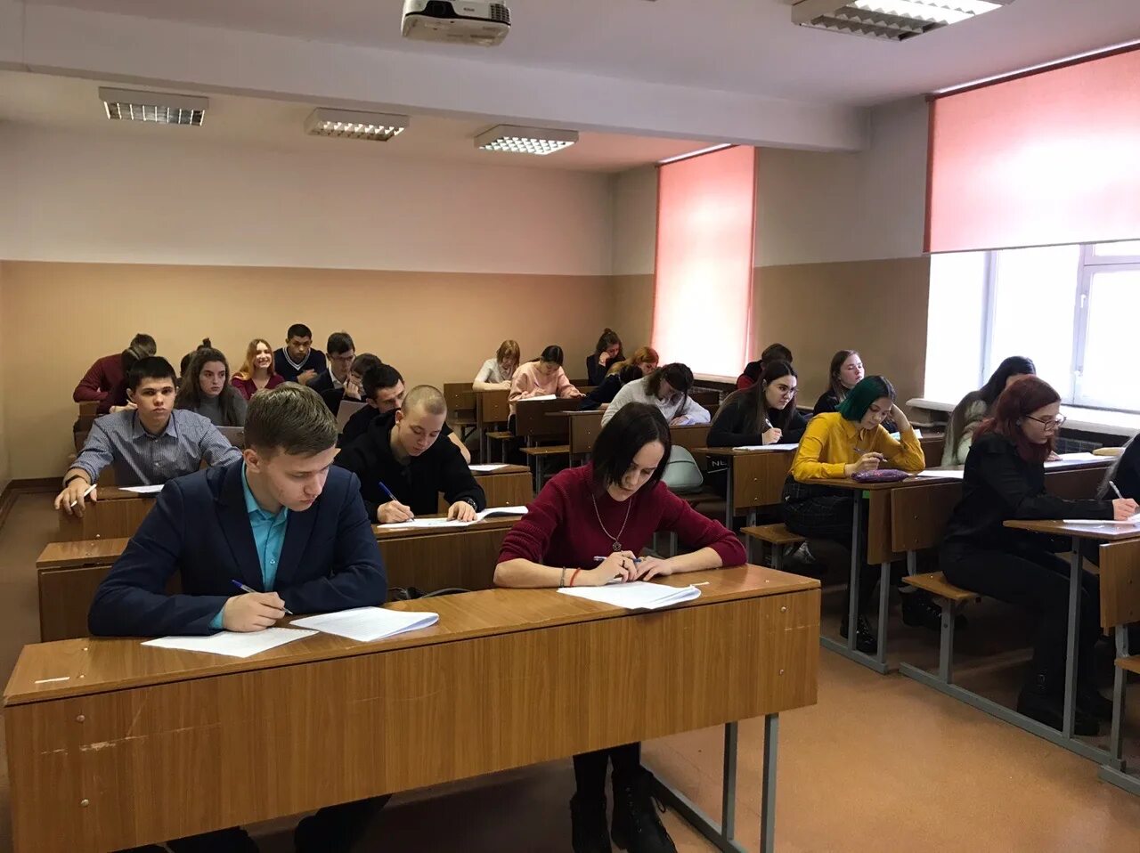 игу факультет психология преподаватели. конференция психологов. истфак игу иркутск. студентка психологического факультета. иркутский государственный университет чкалова 2.