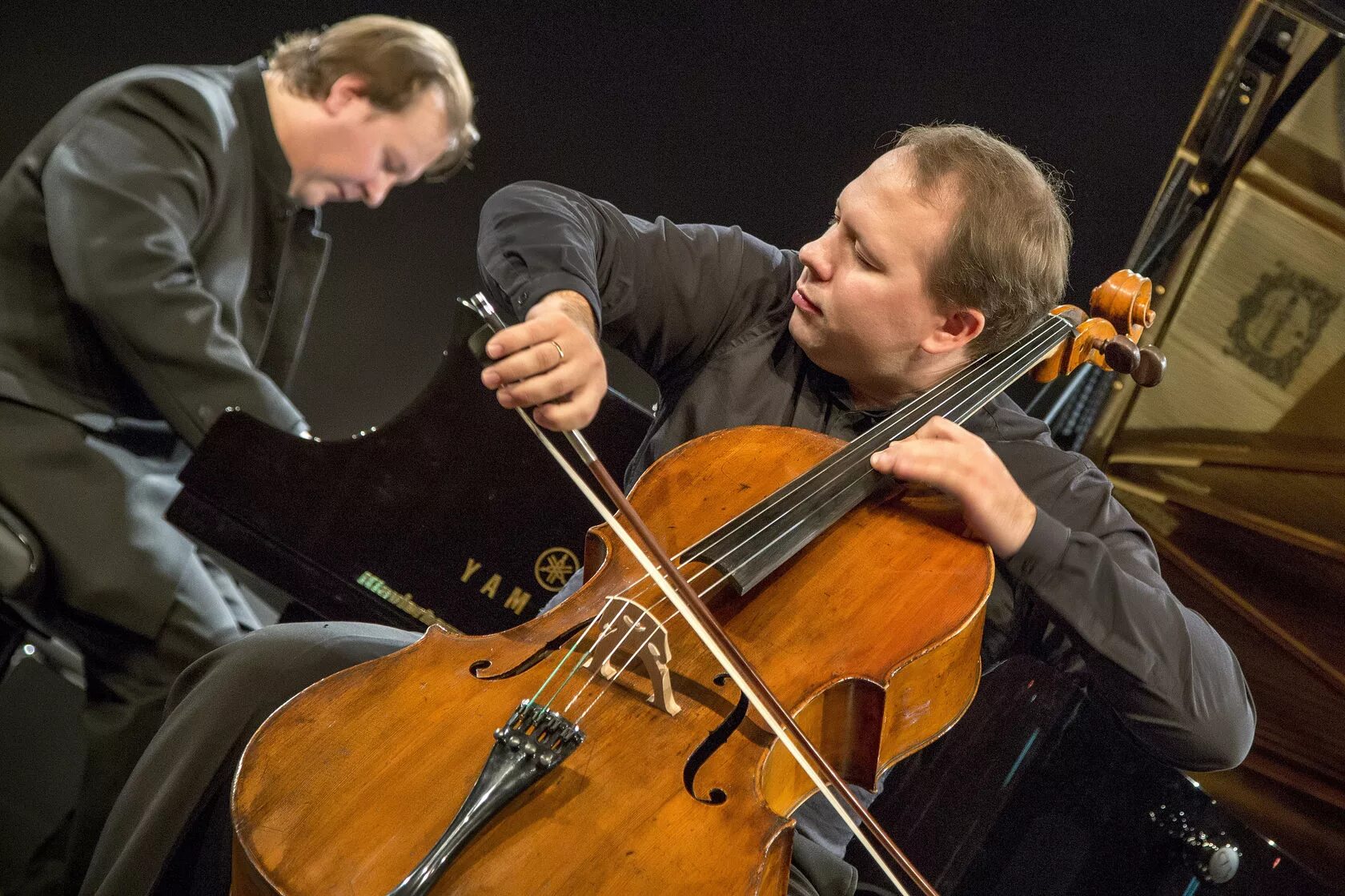 Спокойное классическое слушать. Виолончелист MUSICAETERNA. Солист виолончелист. Виртуозы виолончели.