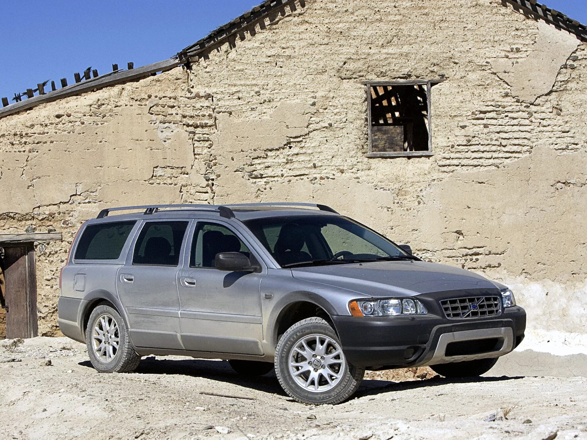 Volvo xc70 поколения. Вольво xc70 2004. Volvo xc70 2005. Volvo xc70 2. Volvo xc70 p2.