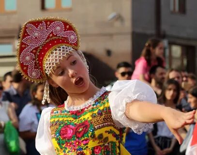 Танец в кокошниках
