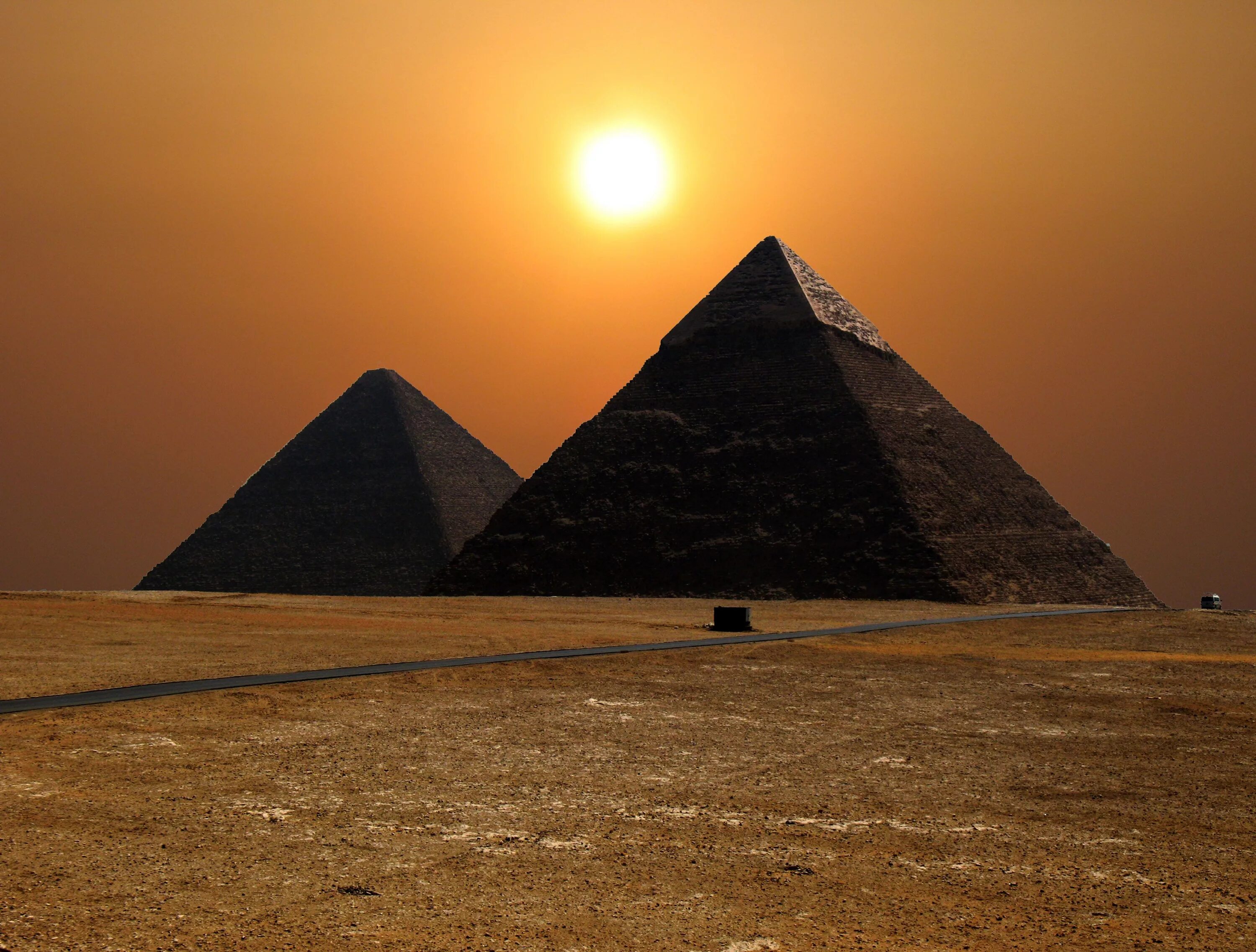 Ancient pyramids. Пирамида Гиза Египет. Пирамида Хеопса древний Египет. Пирамида Хеопса, Великая пирамида Гизы. Долина Гизы Египет.