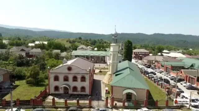 Чечня село махкеты. Орлиное гнездо махкеты. Махкеты музей. Шатой мечеть. Махкеты чечня.