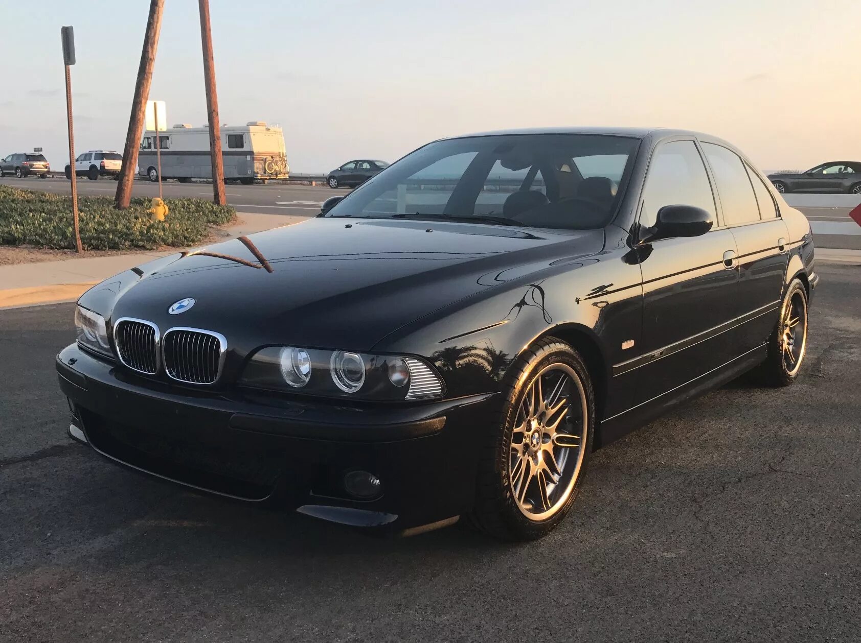 Bmw 540i 2000. Bmw 5 2000 года. Bmw 5 2000г. Bmw m 2000. Бмв 5 2000 года.