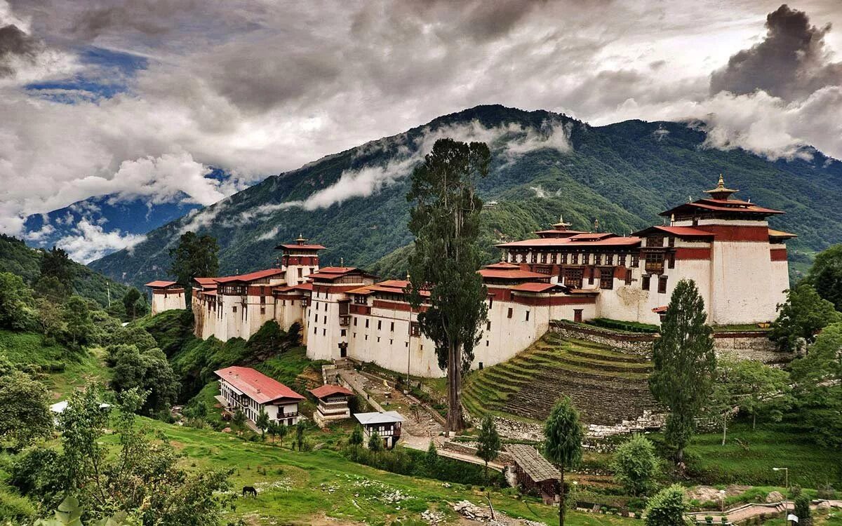 Бутан города. Тронгса-дзонг бутан. Королевство бутан (Bhutan). Пунакха-дзонг бутан. Королевство бутан достопримечательности.