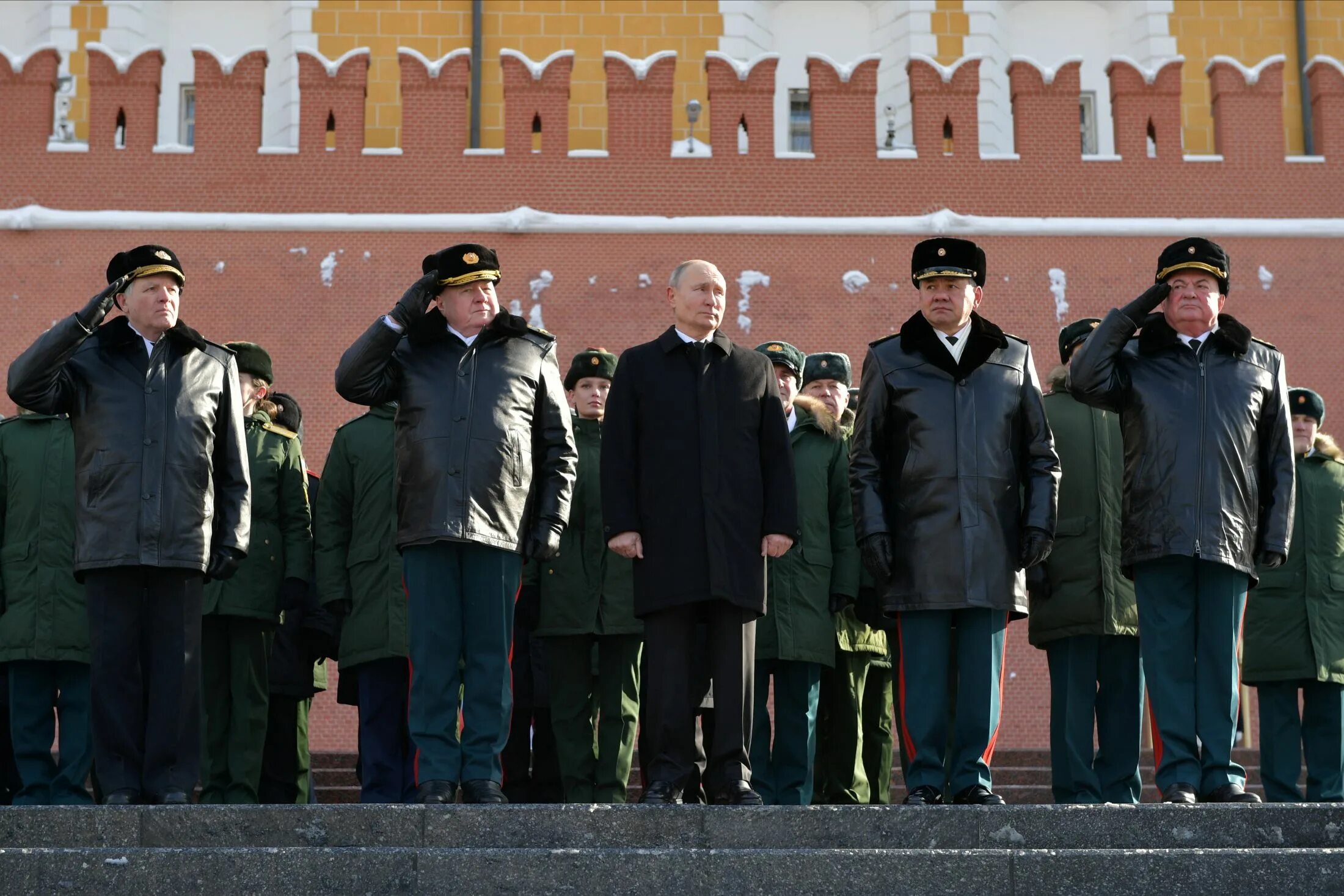 Возложение венка к могиле неизвестного солдата 2021. Возложение венков 23 февраля.