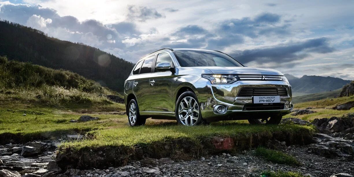 Мицубиси аутлендер дилер. Mitsubishi Outlander. Mitsubishi Outlander 3. Mitsubishi Outlander (4g). Митсубиси Аутлендер 6.