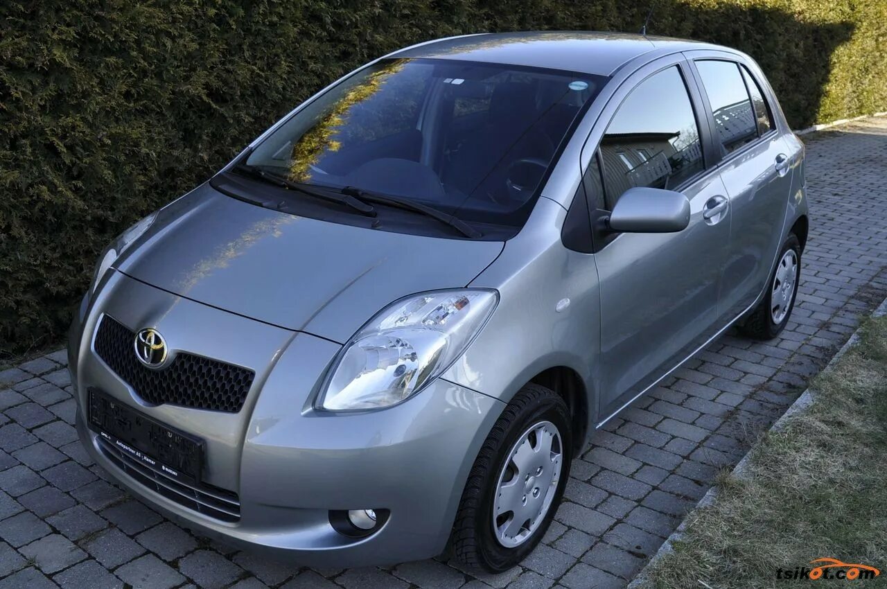 Тойота ярис 2008. Toyota Yaris 2008. Тойота Ярис 2008г. Toyota Ярис 2008. Тойота Ярис американец 2008.