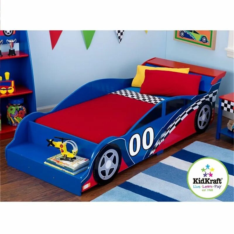 Детская кроватка для мальчика. Кровать детская kidkraft гоночная машина. Кровать машина Cilek Coupe. Детские кроватки для мальчиков. Кровать для мальчика от 3 лет.