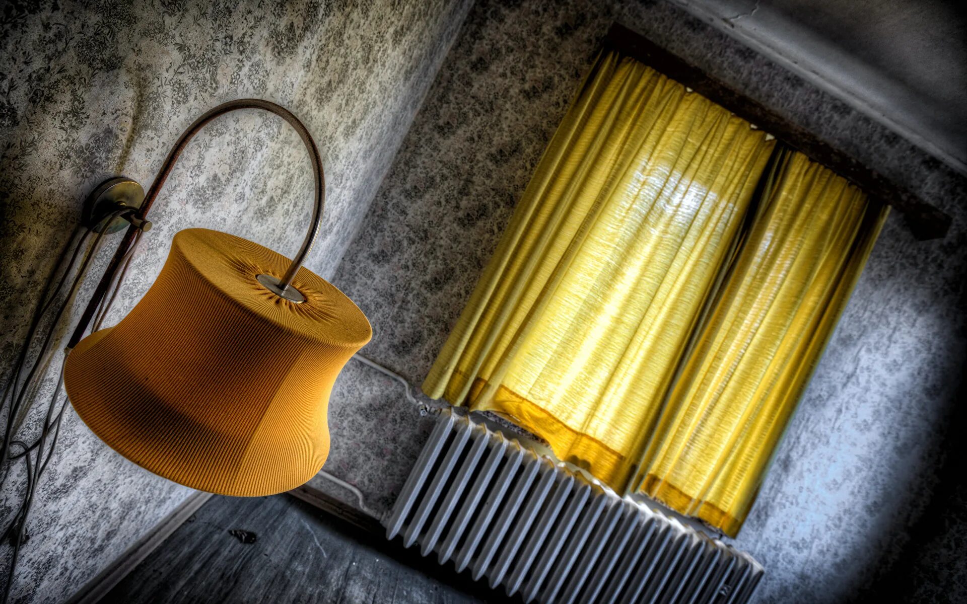 Lamp windows