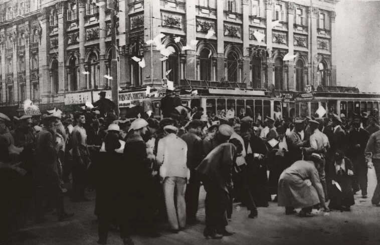 Солдаты в революции в феврале 1917. Первая революции в россии 1917г. Хроника февральской революции 1917. До победного. Война до победного конц.