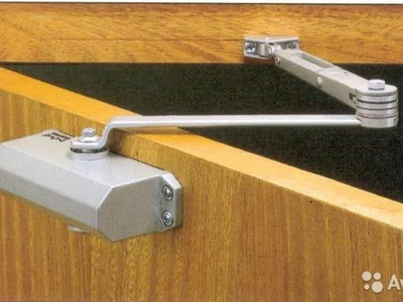 доводчик на входную дверь мп06. доводчик противопожарный 305мм. доводчик geze boxer en2-4. дверной доводчик dc-180-sl серый. дверные блоки с доводчиками.