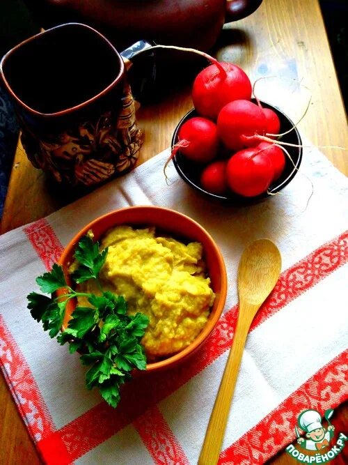 Сырный крем суп. Тыквенный крем-суп со сливками. Пюре со специями. Суп из тыквы с гарниром. Пюре со специями.