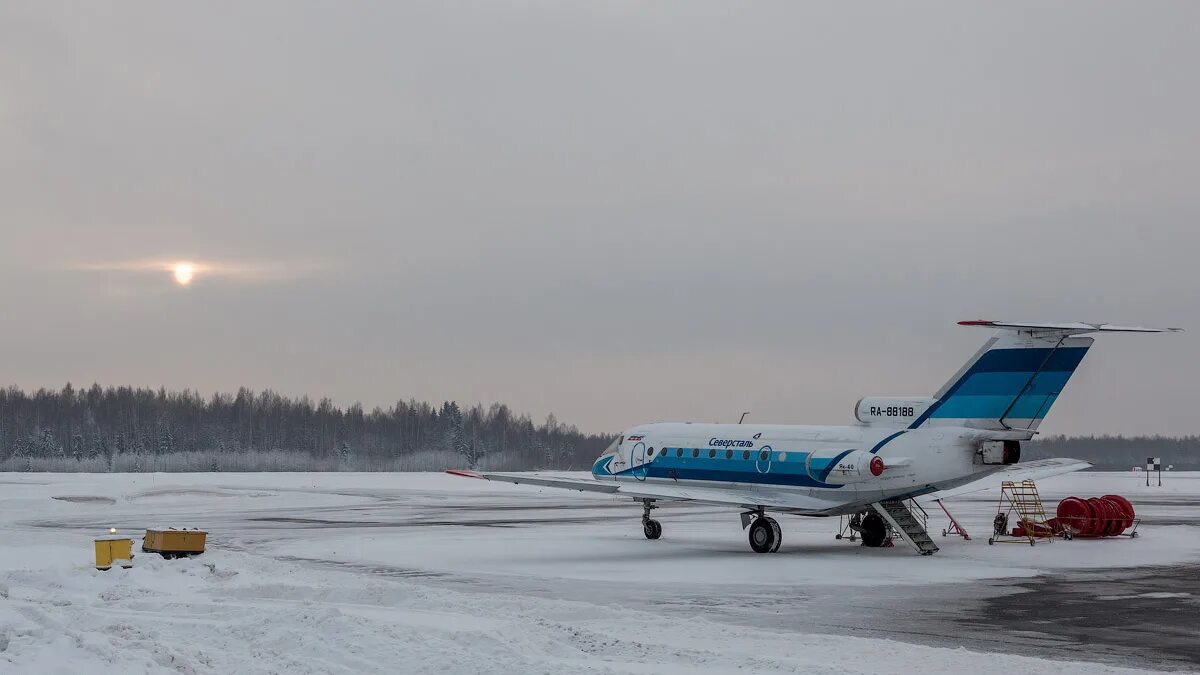 Великий устюг самолет. Аэропорт великий устюг bombardier. череповец великий устюг самолет. вологодское авиапредприятие аэропорт &quot;великий устюг&quot;. череповецкий аэропорт.