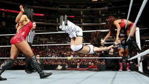 Wwe raw monday на русском