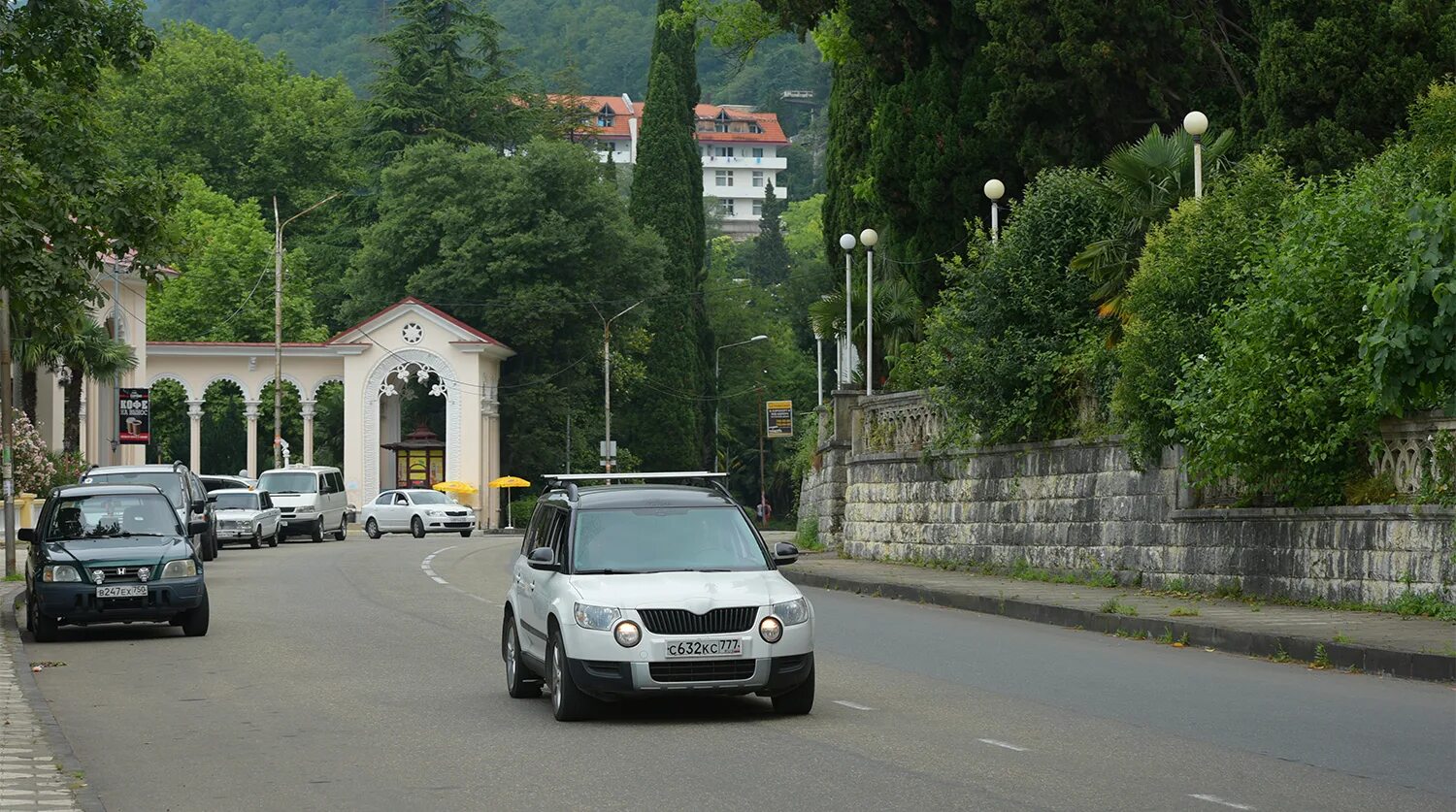 Абхазия 1999. Милиция Абхазии Гагра. Гагра администрация. Абхазия 2022 пост. Такси сочи гагра