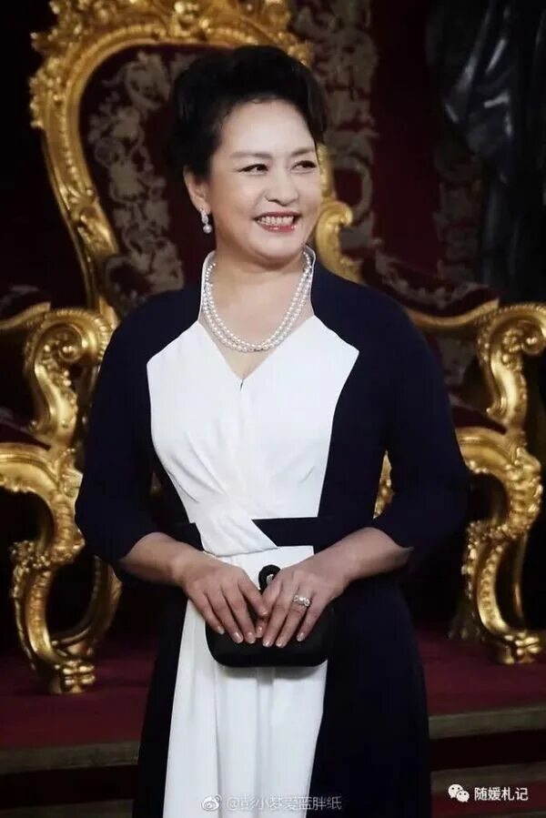 Пэн лиюань. Жена си Цзиньпина Пэн Лиюань. Си Цзиньпин Пэн Лиюань. Пэн Лиюань первая леди Китая.