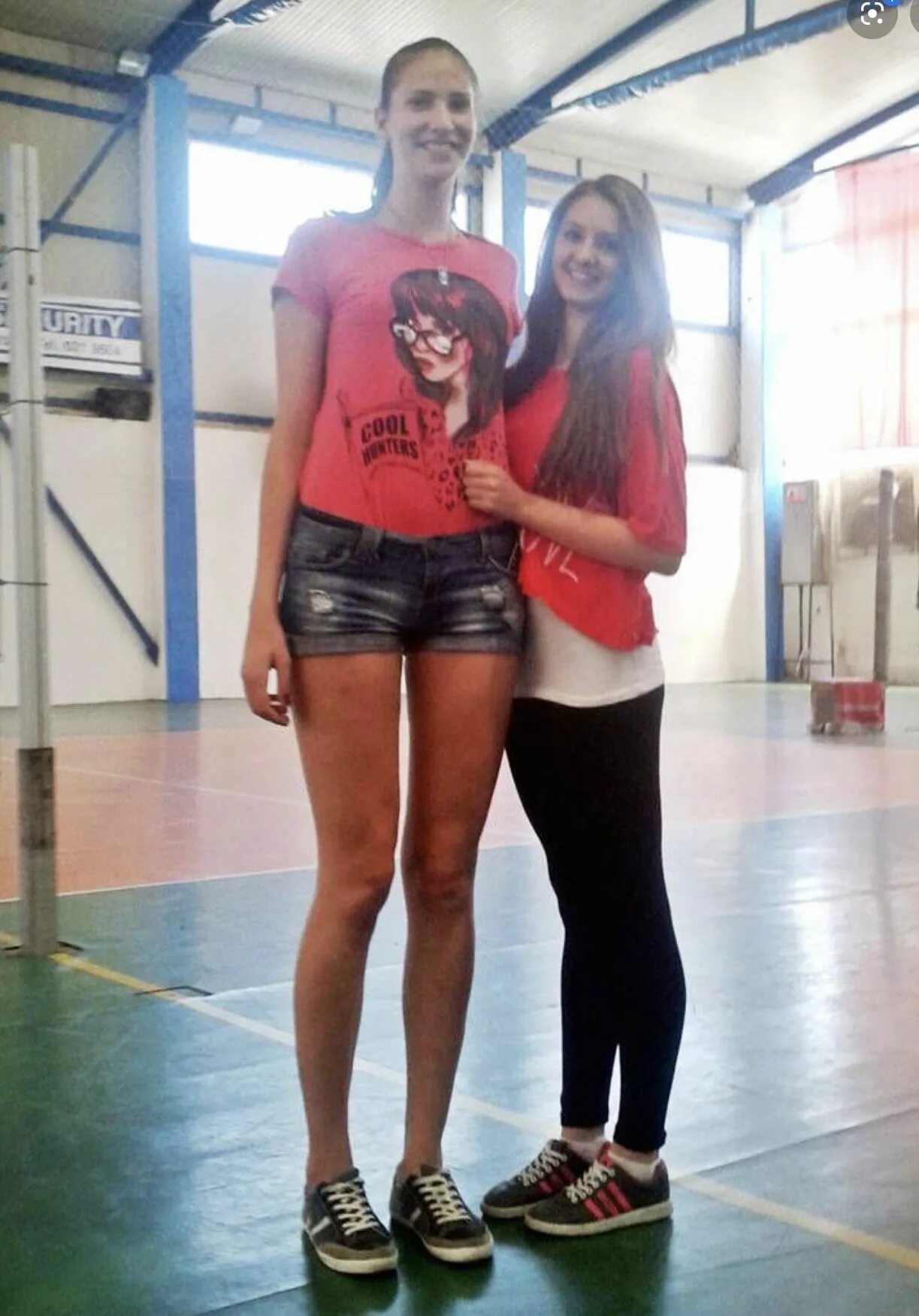 Tall boy. Высокие девушки. Толл герл. Some tall. Метр 80 рост.