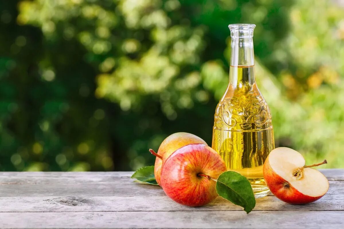 Яблочный уксус с водой польза для организма. Уксус Apple Cider Vinegar. Apple Cider сидр яблочный. Яблочный уксус/Apple Cider Vinegar. Уксус яблочный сидр.