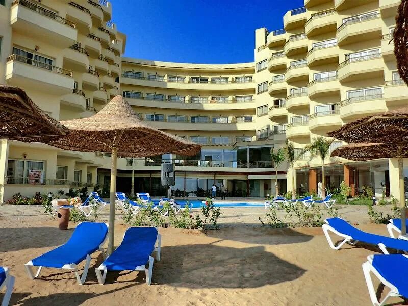 Magic beach hotel. Magic beach hotel 4*. магик бич отель хургада. magic beach resort 4 хургада. magic beach hotel 4 египет.