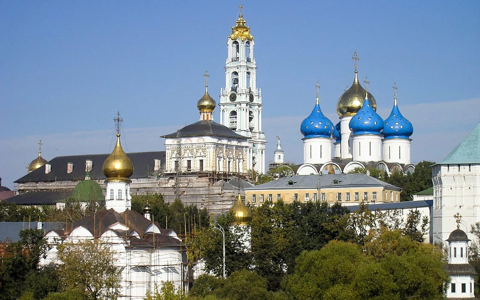 Город сергиев посад для детей. Сергиев Посад. Сергиев Посад Главная достопримечательность. Троице-Сергиева Лавра панорама. Сергиев Посад золотое кольцо.