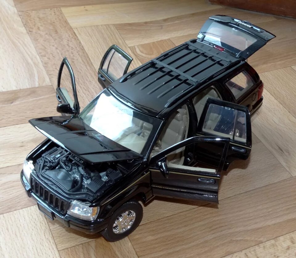 Модель джип Гранд Чероки 1/18. Jeep Grand Cherokee модель 1 18. Jeep Grand Cherokee 1:43. Джип Гранд Чероки 1 43. Где берут моделей