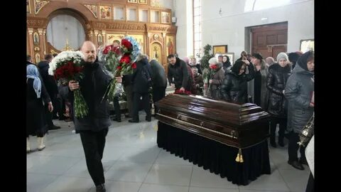 Похороны директора луидор