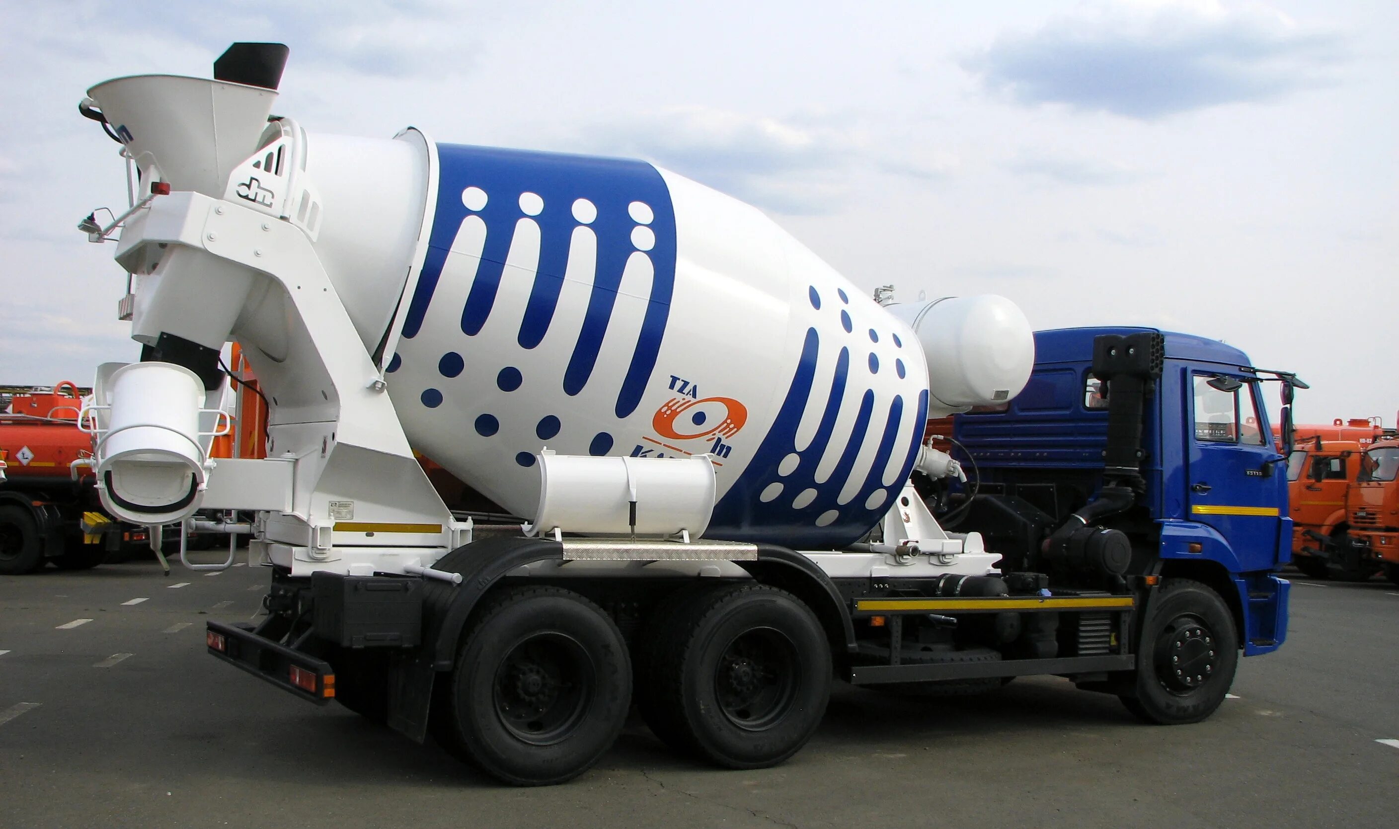 Concrete mixer. Автобетоносмеситель 58147. Автобетоносмеситель КАМАЗ 65115. КАМАЗ 58147. Автобетоносмеситель 58146g.