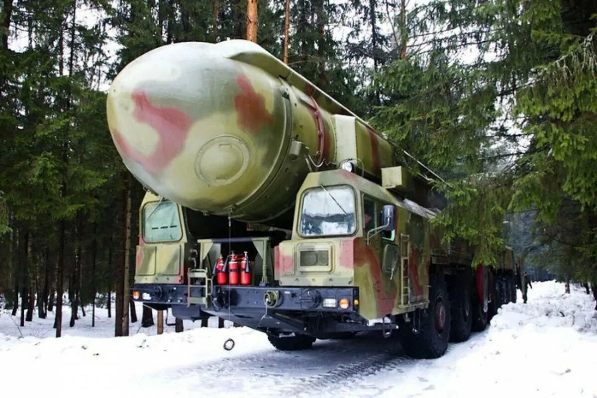 Полет тополя м