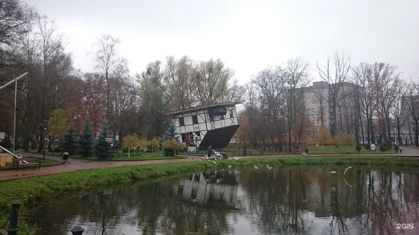 Парк Юность Калининград. Центральный парк Калининграда. Парк Юность и верхнее озеро. Верхний парк и парк Юность Калининград. Сайт юность калининград