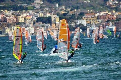 CONCLUSA LA COPPA ITALIA DI WINDSURF A POZZUOLI - Vela in Campania - Notizi...