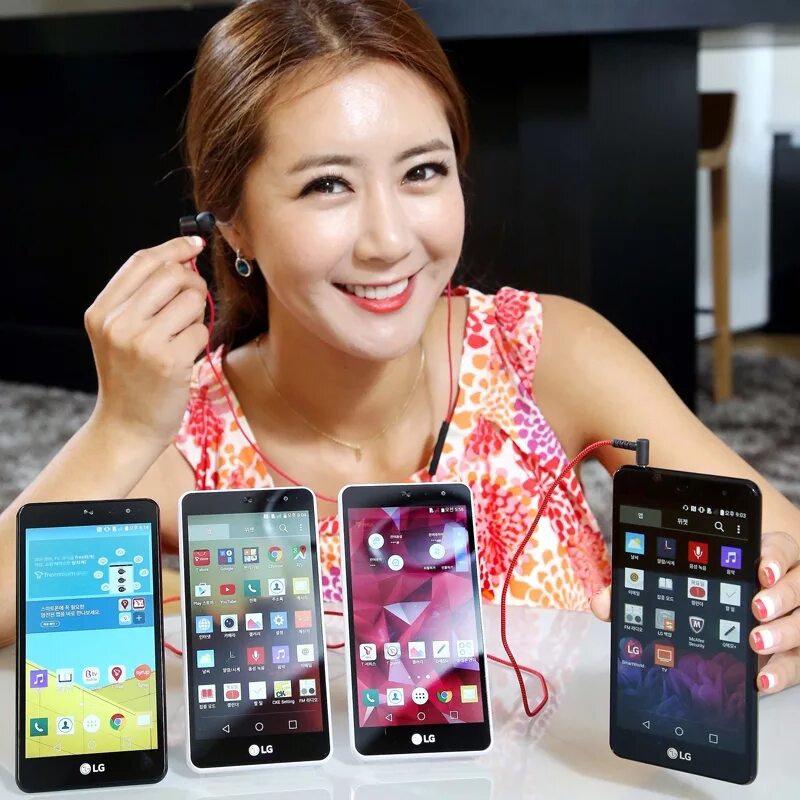 Недорогой качественный андроид. Смартфон. Корейские смартфоны. Хорошие телефоны. Красивые смартфоны.