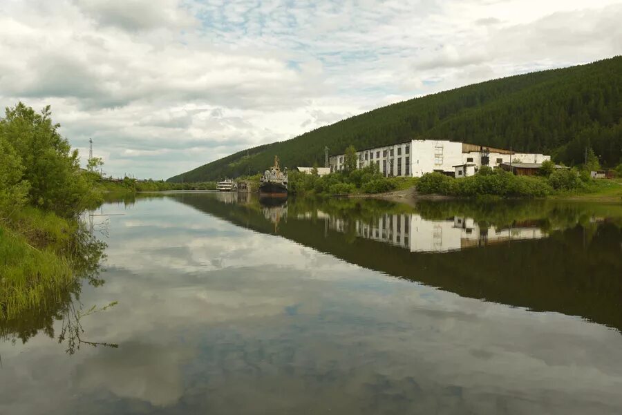 Киренск фото. Киренск город. Город Киренск Иркутская область. Киренск климат. Поселок Киренск Иркутская область.