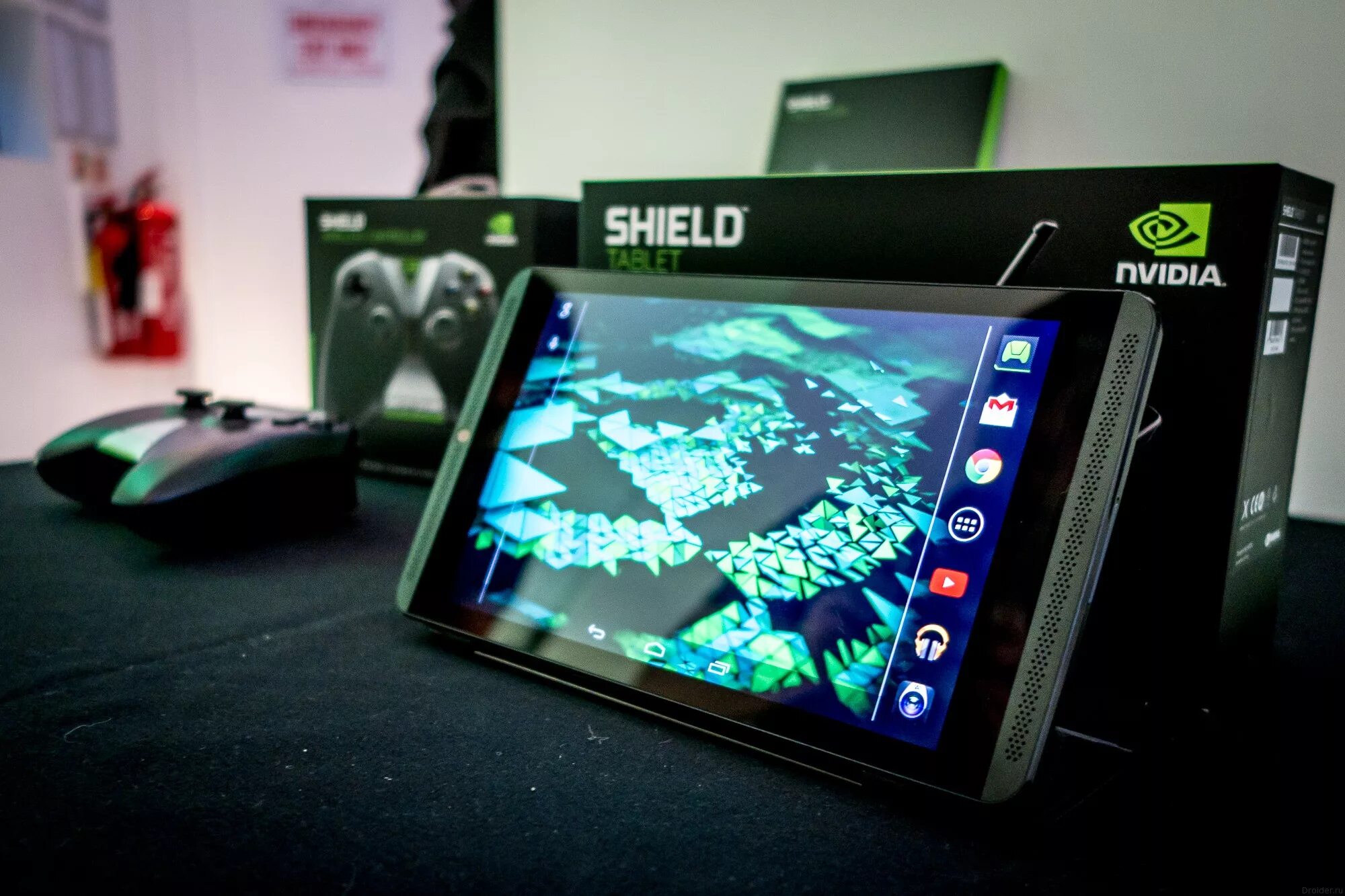 Планшет играть. Планшет нвидиа шилд таблет. Игровой планшет NVIDIA Shield. NVIDIA Tegra x1 планшет. NVIDIA Shield Tablet Paint.