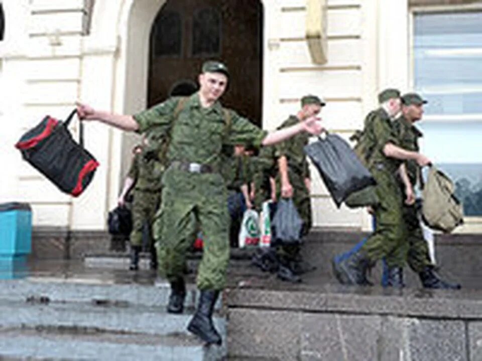 Песня коли в армию. Греция призыв в армию. Экс Военком Самарской области Даньшин. Колю призвали в армию. Самара Военком Даньшин.