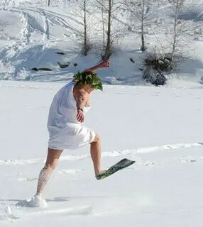 В шубе бегает