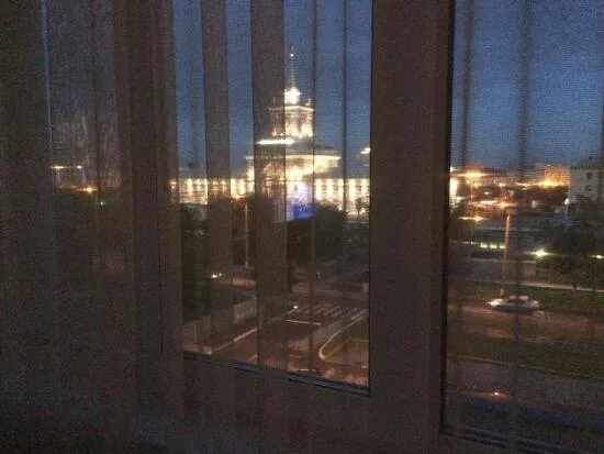 Мигающие окна в волгограде. Отель волгоград вид из окна. волгоград сити вид из окна. вид из окна гостиницы волгоград. вид из окна отеля в екатеринбурге.